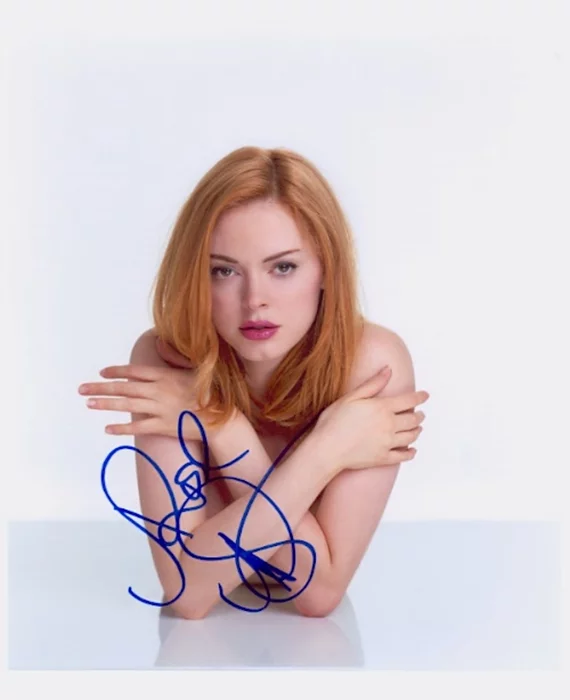 Rose McGowan autograph