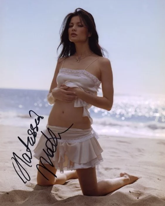 Natassia Malthe autograph