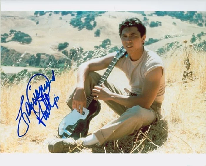 Lou Diamond Phillips autograph