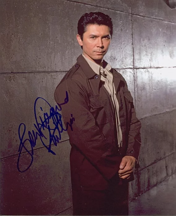 Lou Diamond Phillips autograph