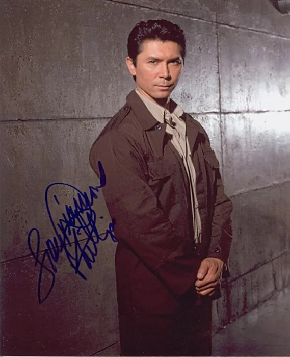 Lou Diamond Phillips autograph