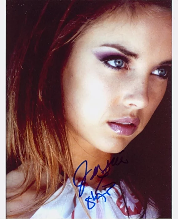 Jessica Stroup autograph
