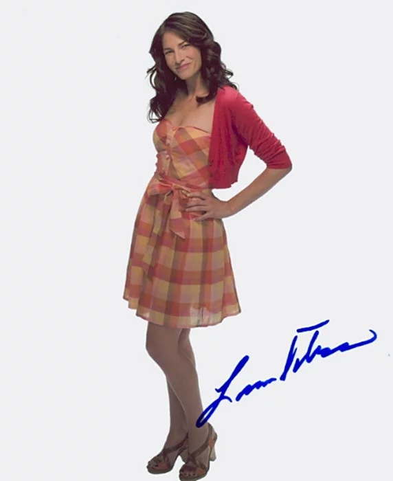 Laura Silverman autograph