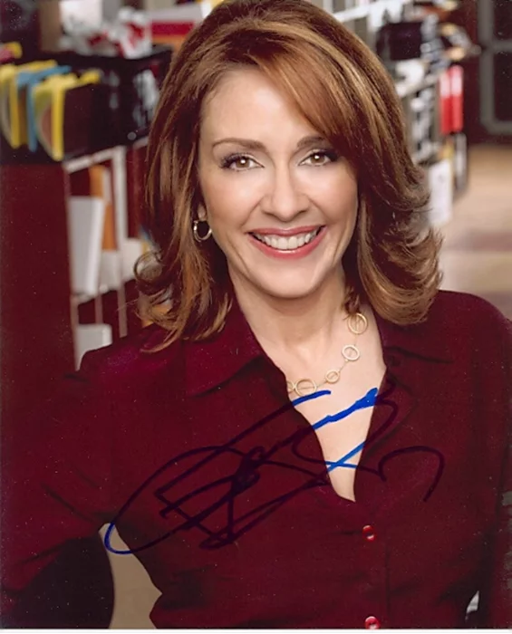 Patricia Heaton autograph