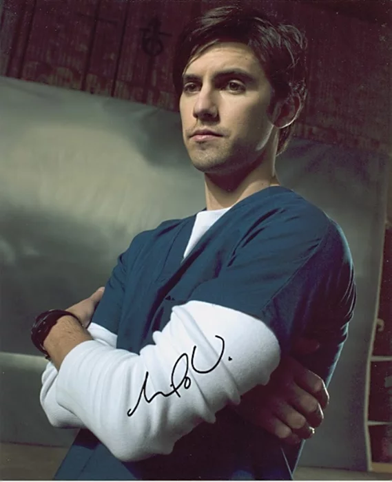 Milo Ventimiglia autograph