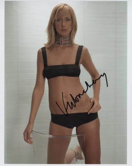 Lady Victoria Hervey autograph