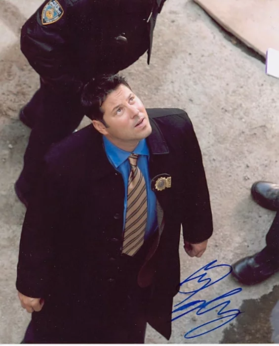 Greg Grunberg autograph