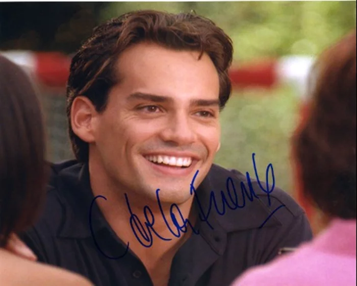 Cristian De La Fuente autograph