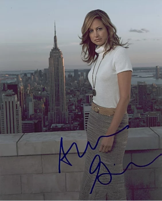 Alexie Gilmore autograph