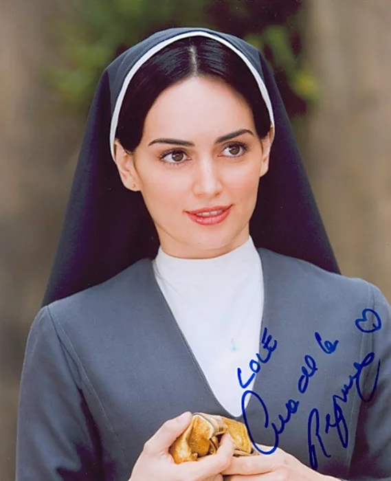 Ana de la Reguera autograph