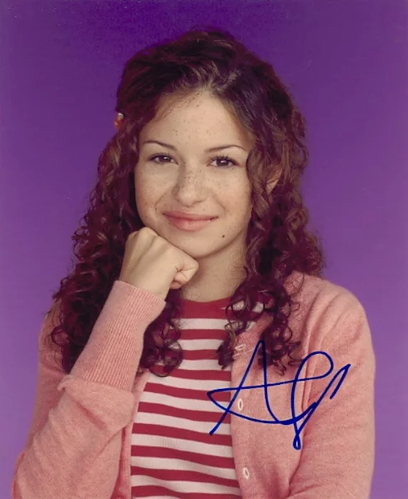 Alia Shawkat autograph