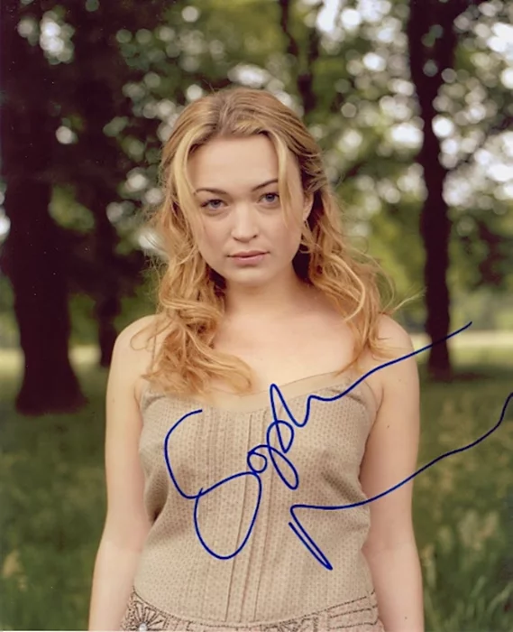 Sophia Myles autograph