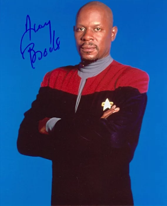Avery Brooks autograph