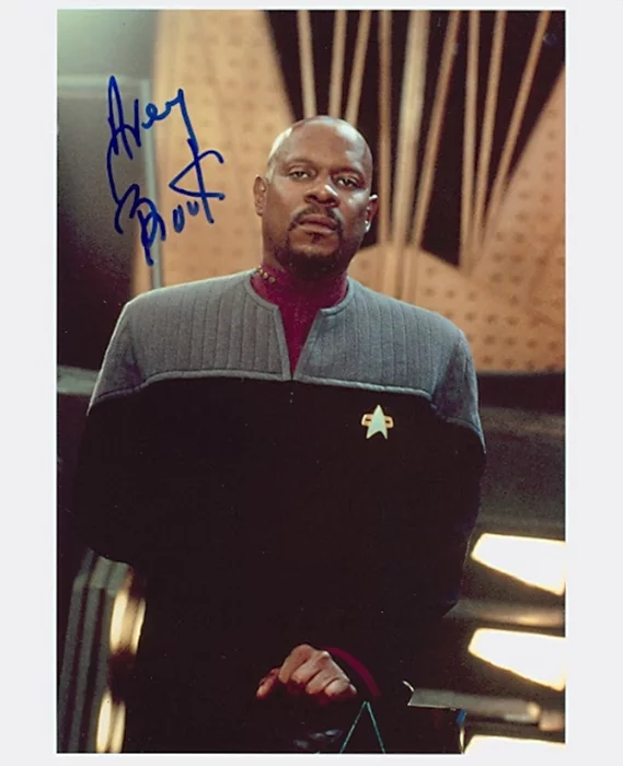 Avery Brooks autograph