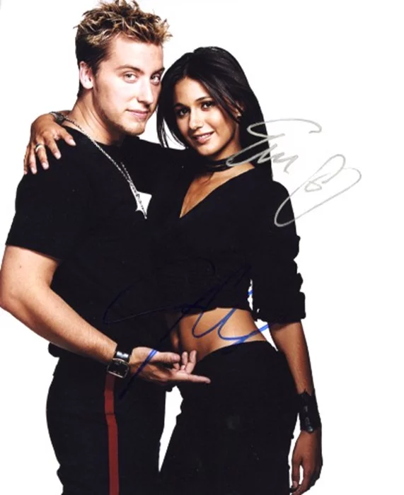 Chriqui & Bass autograph
