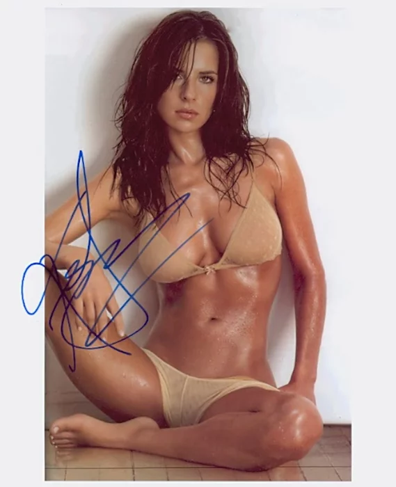 Kelly Monaco autograph
