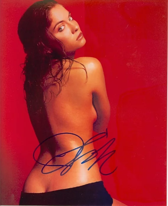 Jodi Lyn O'Keefe autograph