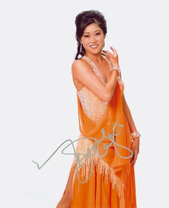 Kristi Yamaguchi autograph