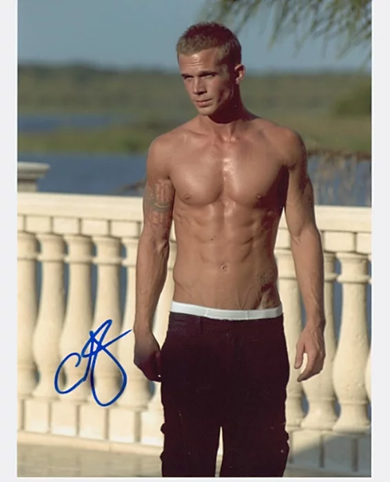 Cam Gigandet autograph