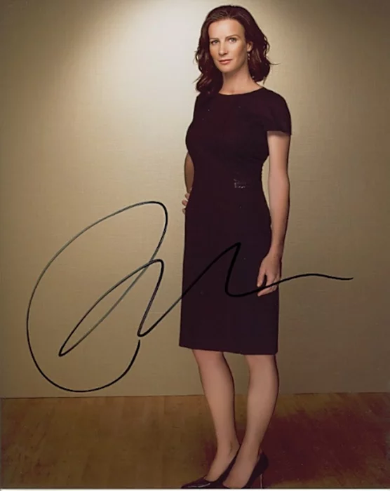 Rachel Griffiths autograph