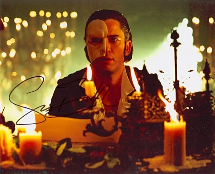 Gerard Butler autograph