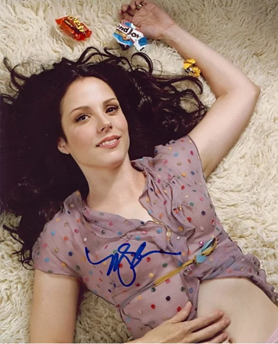 Mary Louise Parker autograph