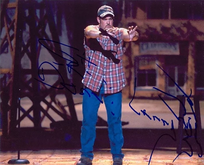 Larry The Cable Guy autograph