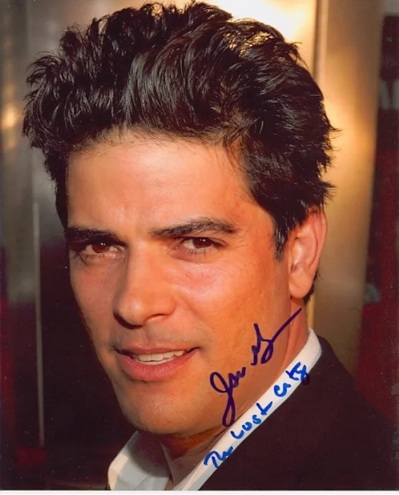 Jsu Garcia autograph