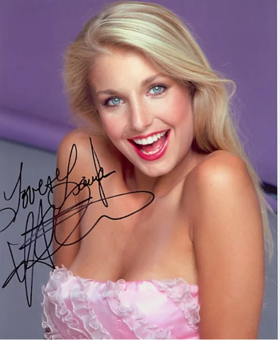 Heather Thomas autograph