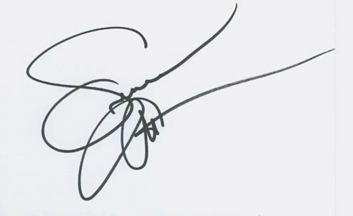 Summer Altice autograph