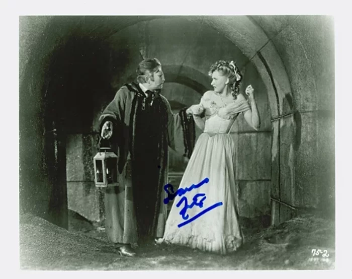 Susanna Foster autograph