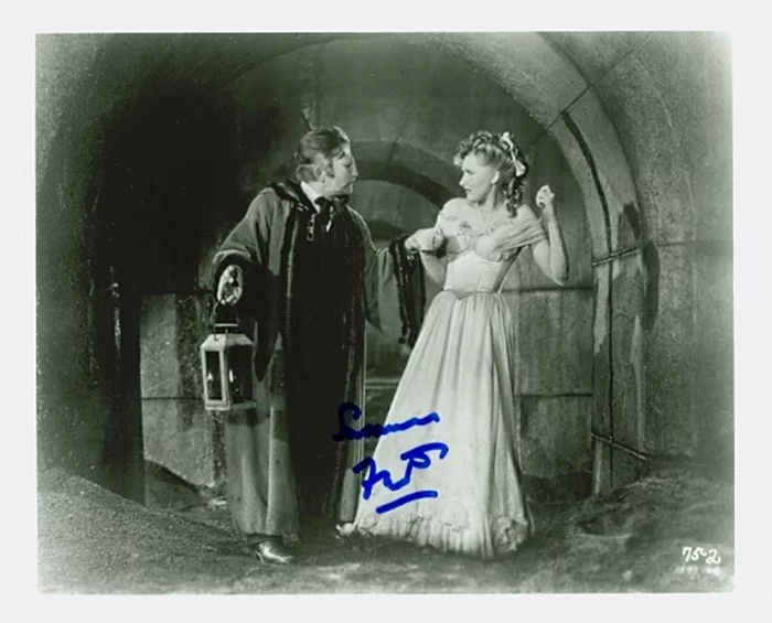 Susanna Foster autograph