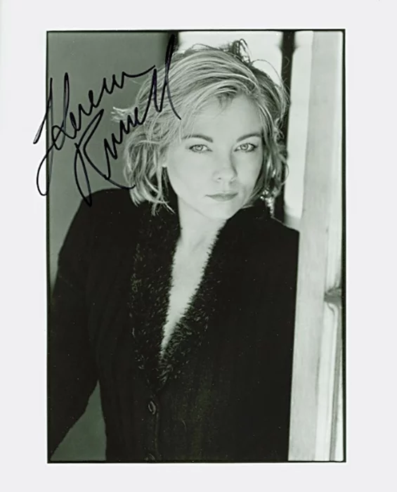 Theresa Russell autograph