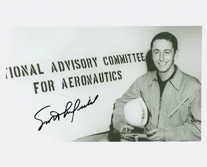 Scott Crossfield autograph