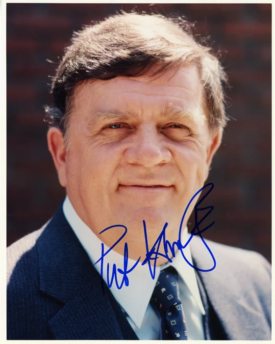 Pat Hingle autograph