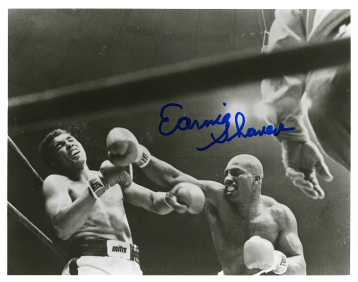 Earnie Shavers autograph