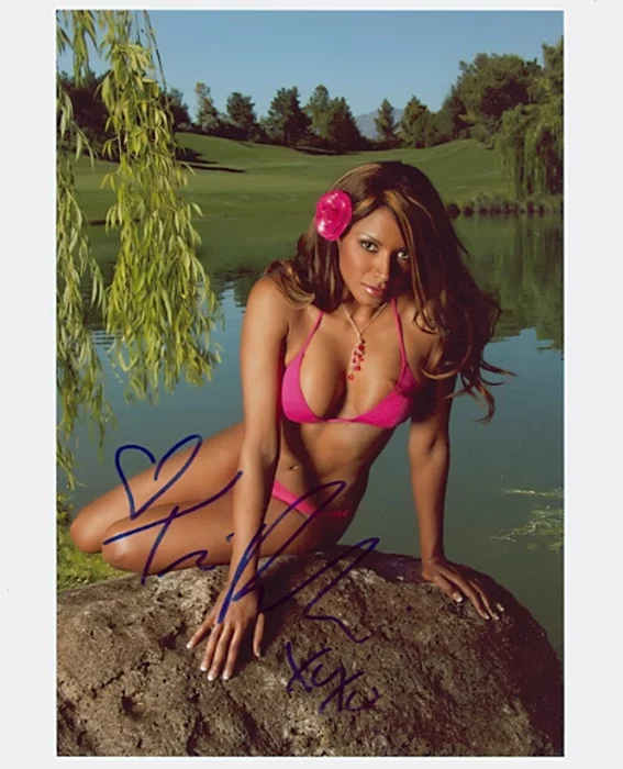 Traci Bingham autograph