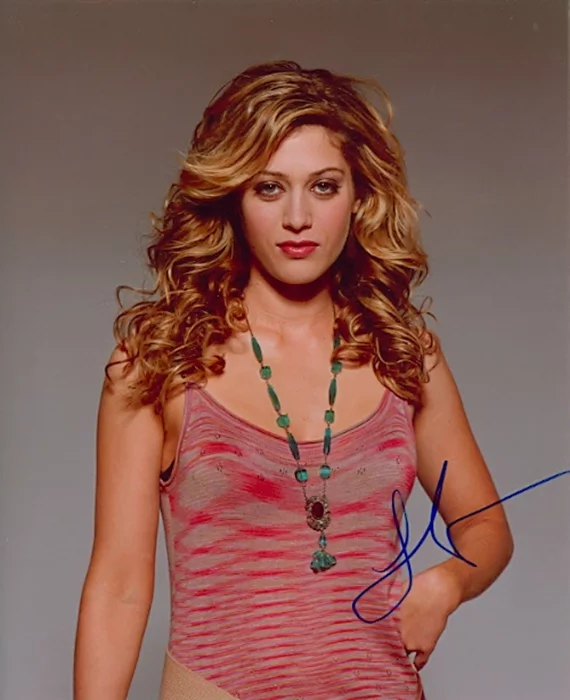 Lizzy Caplan autograph