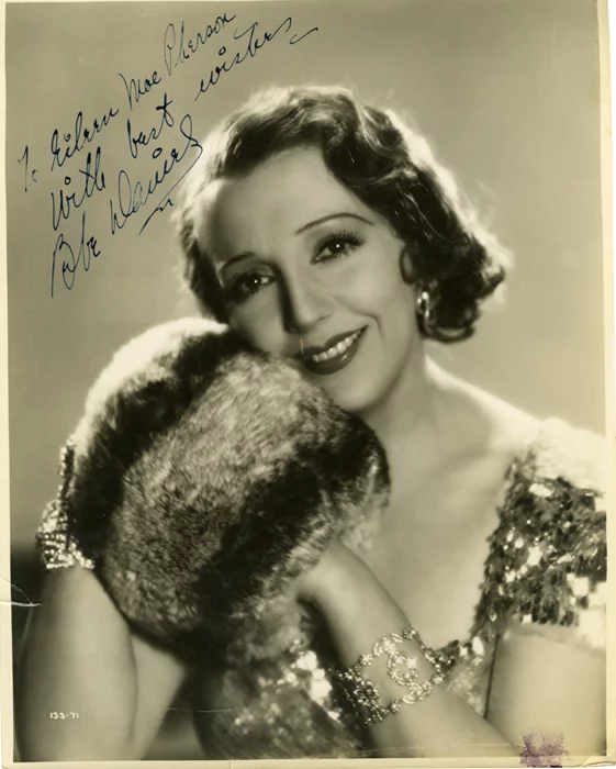 Bebe Daniels autograph