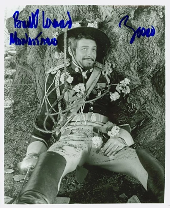 Britt Lomond autograph