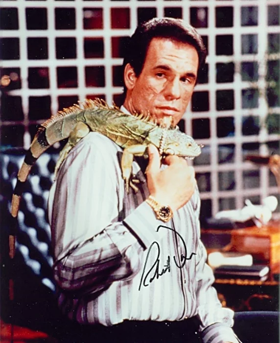 Robert Davi autograph