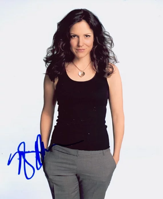 Mary Louise Parker autograph