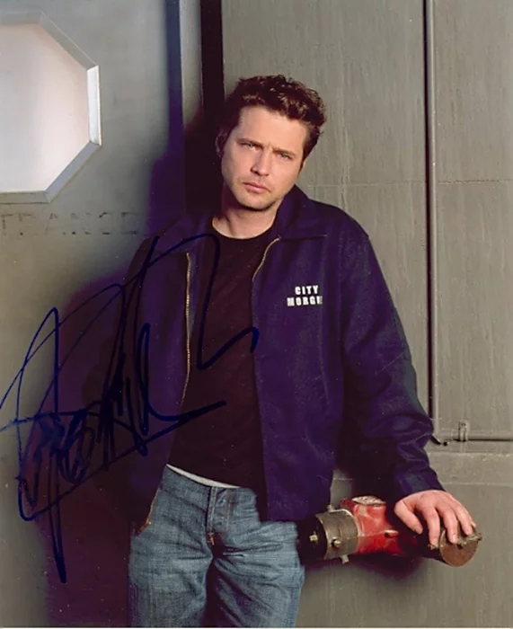 Jason Priestley autograph