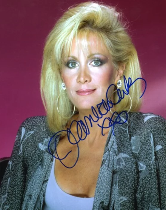Joan Van Ark autograph