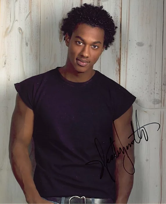 Wesley Jonathan autograph