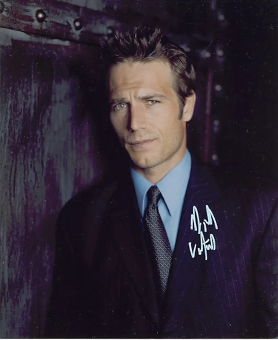 Michael Vartan autograph