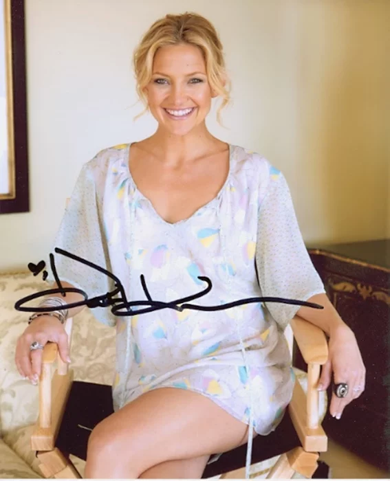 Kate Hudson autograph