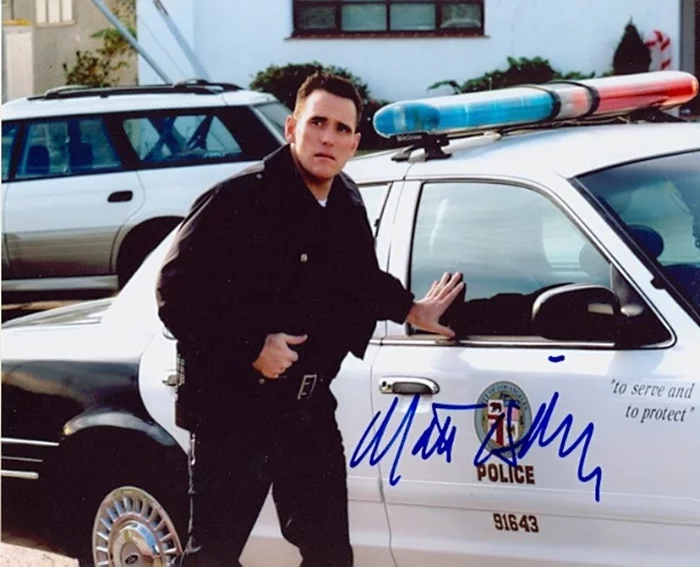 Matt Dillon autograph