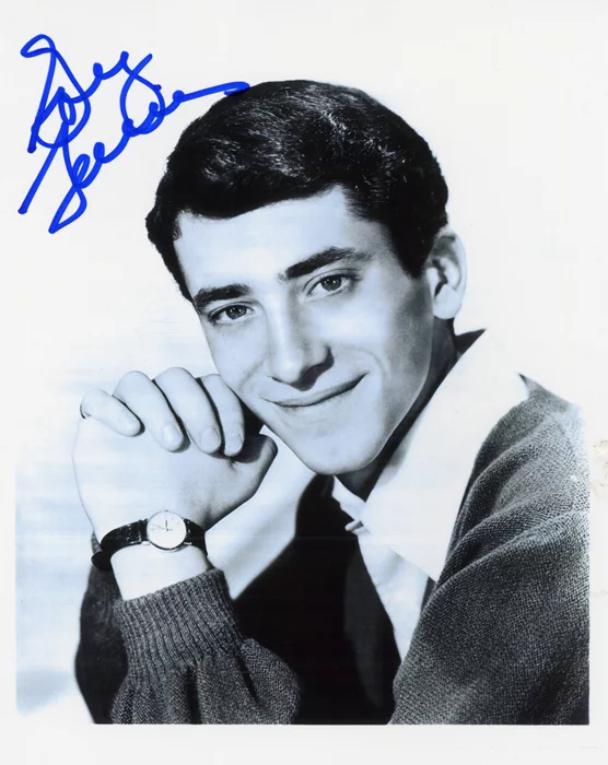 Gary Lewis autograph