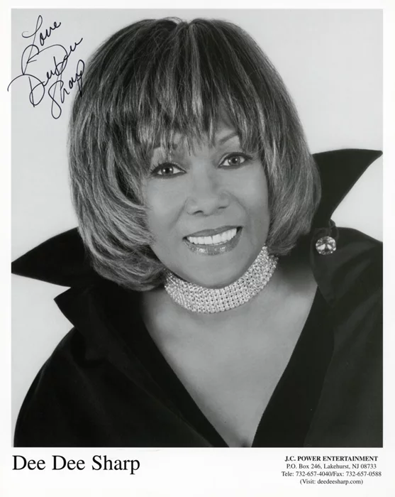 Dee Dee Sharp autograph